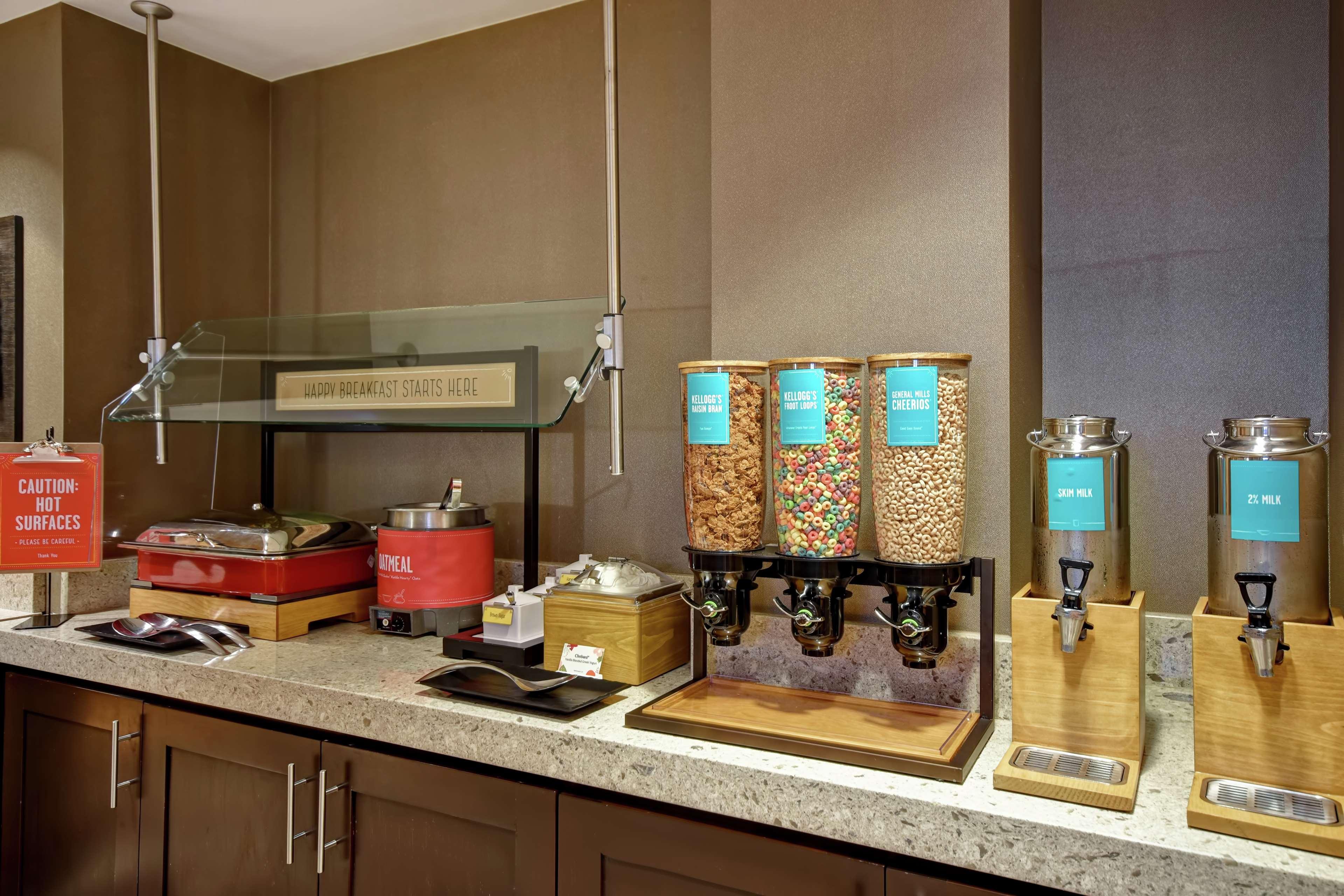 Hampton Atlanta-mall Of Georgia Hotel 3*