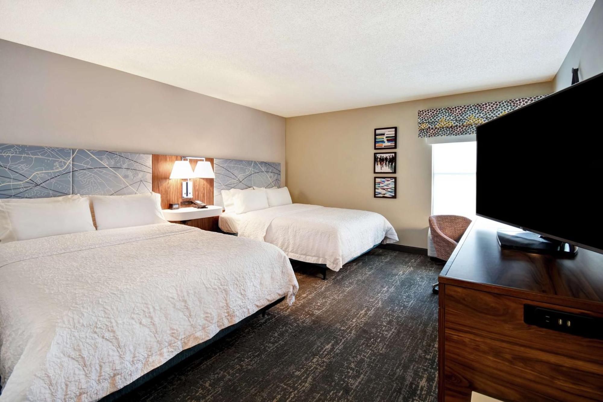 Hotel Hampton Atlanta-mall Of Georgia 3*