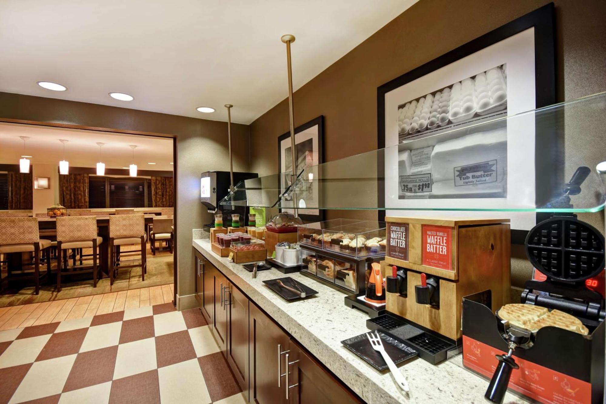 Hampton Atlanta-mall Of Georgia Hotel 3*