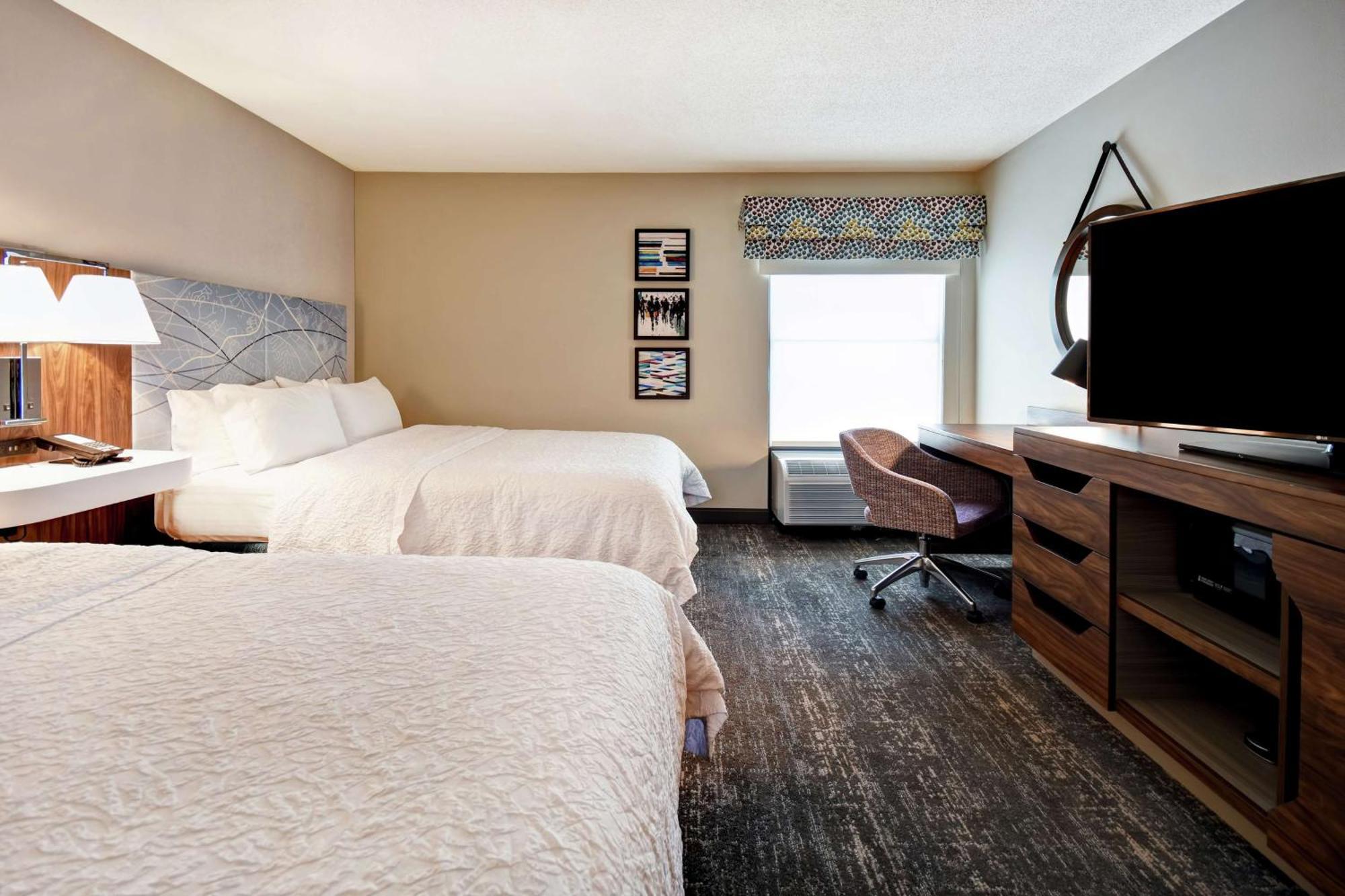 Hotel Hampton Atlanta-mall Of Georgia 3*